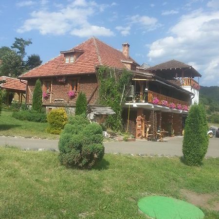 Inn Cakmara Raška Екстериор снимка
