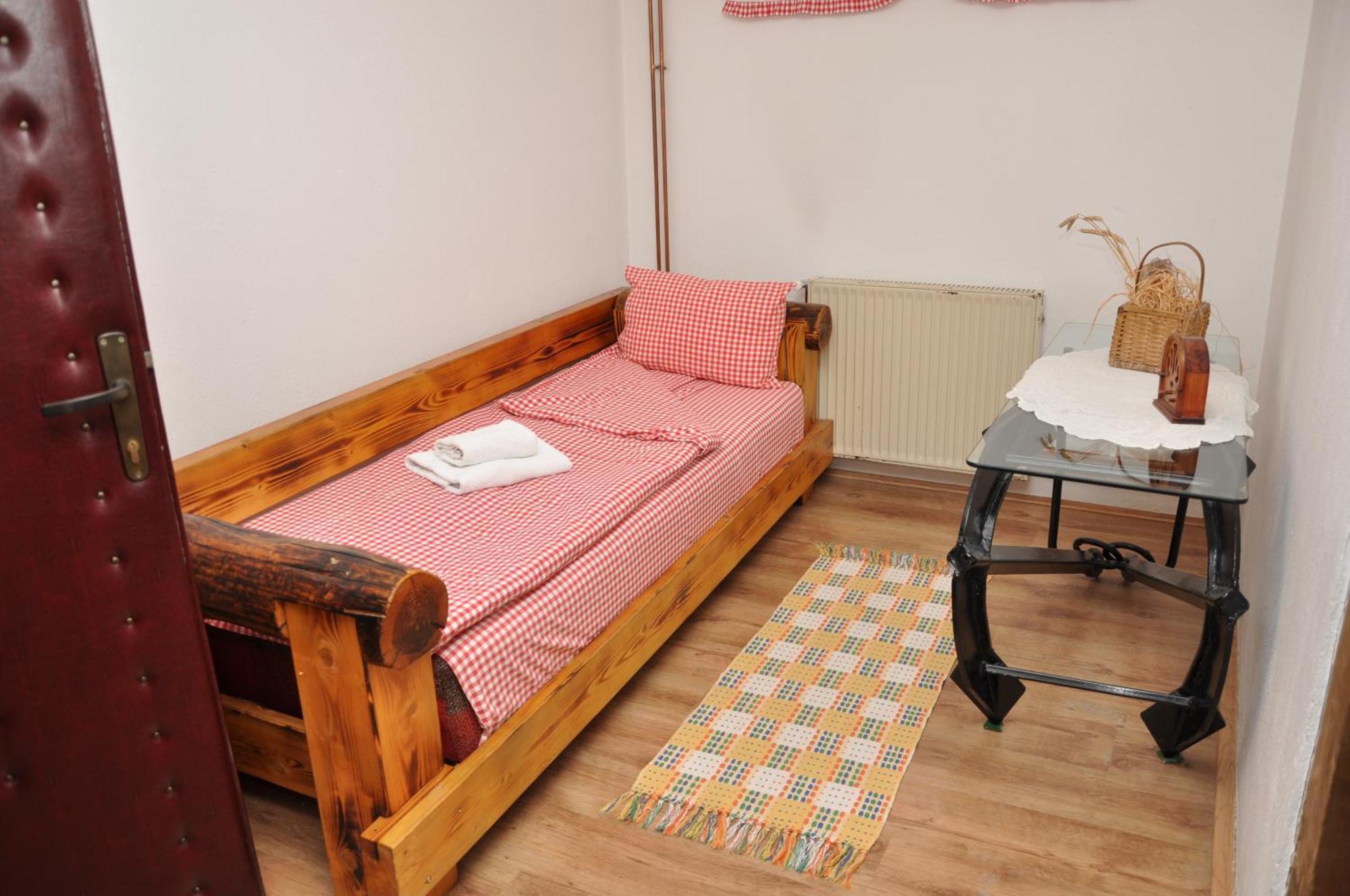 Inn Cakmara Raška Стая снимка