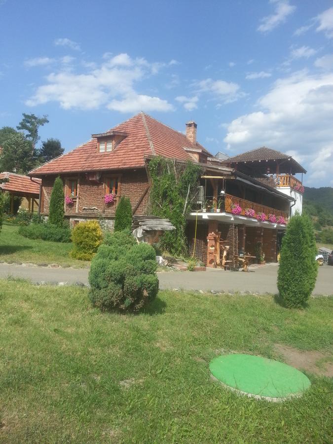 Inn Cakmara Raška Екстериор снимка