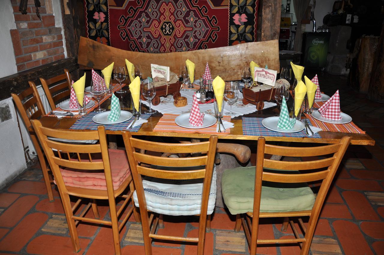 Inn Cakmara Raška Екстериор снимка