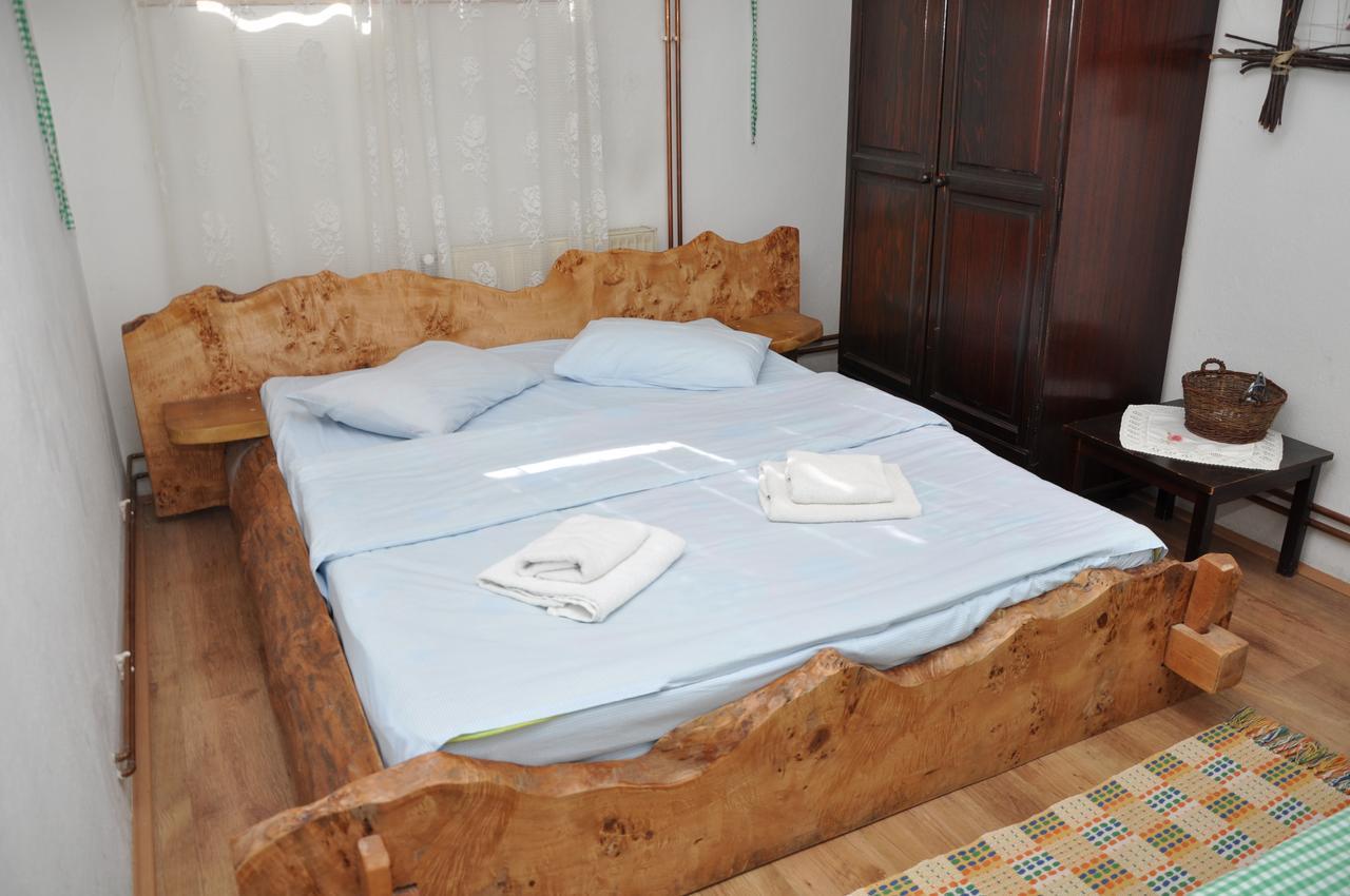Inn Cakmara Raška Екстериор снимка